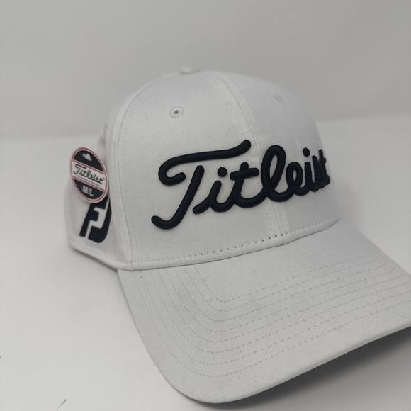 New- Titleist Mens Tour PRO V1  FJ Mesh Hat NWT White Hat Size M/L - Picture 1 of 8